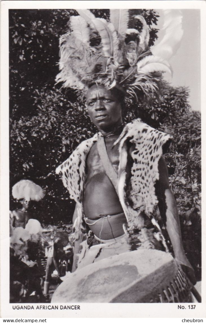 AFRIQUE. OUGANDA AFRICAN DANCER. ANNEE 1960 + TEXTE + TIMBRE - Ouganda