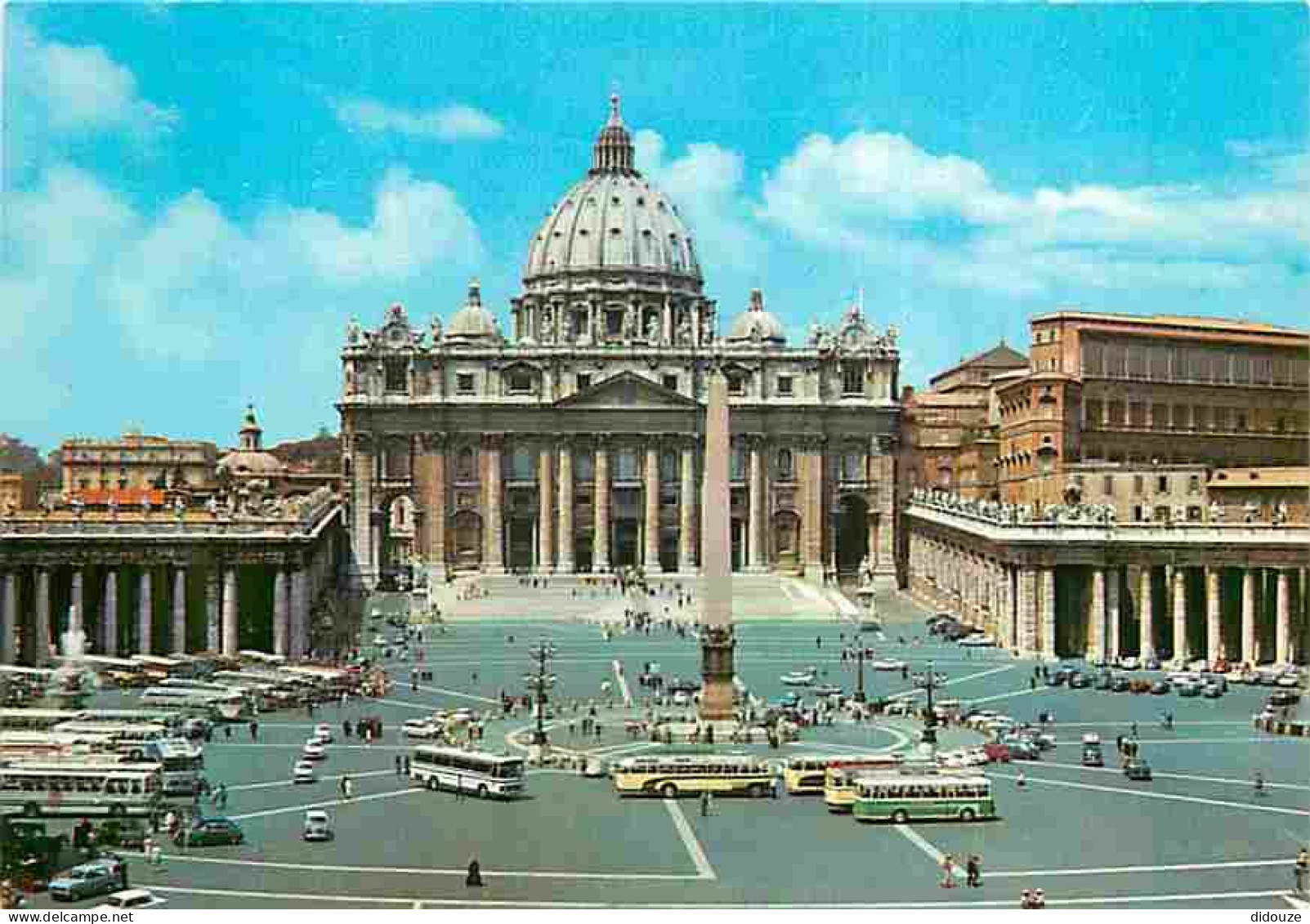 Vatican - La Place Et La Basilique Saint Pierre - Automobiles - Autocars - Bus - CPM - Voir Scans Recto-Verso - Vaticano