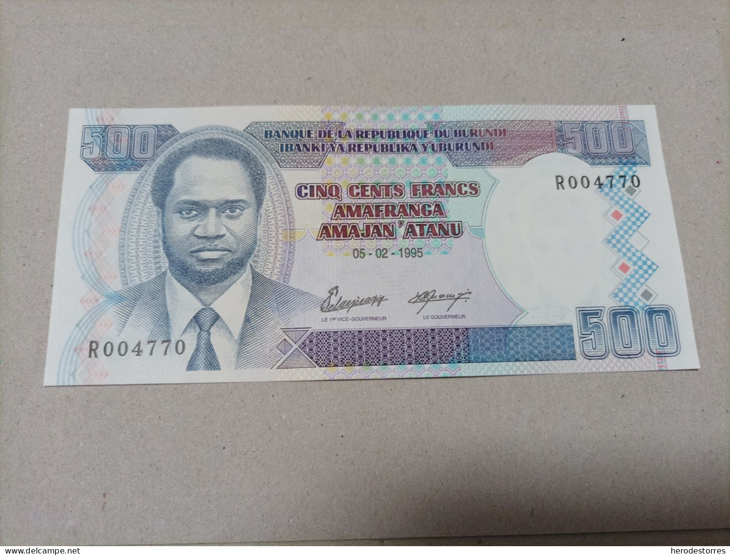 Billete Burundi, 500 Francos, Año 1995, Nº Bajisimo 004770, UNC - Burundi