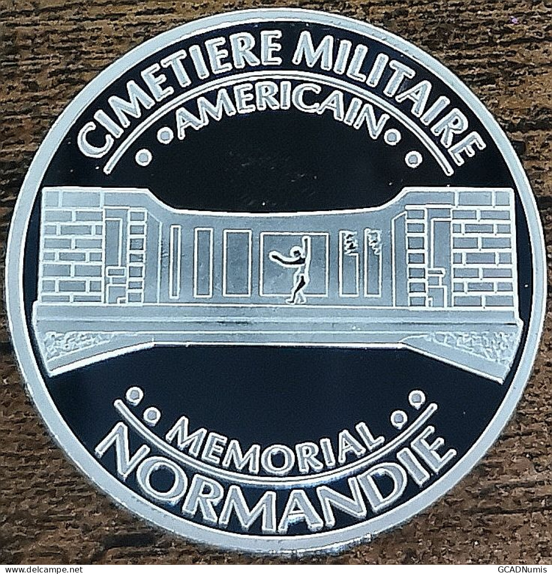 Médaille Cimetière Militaire Américain - D-DAY - Mémorial Normandie - Ø41mm - Altri & Non Classificati