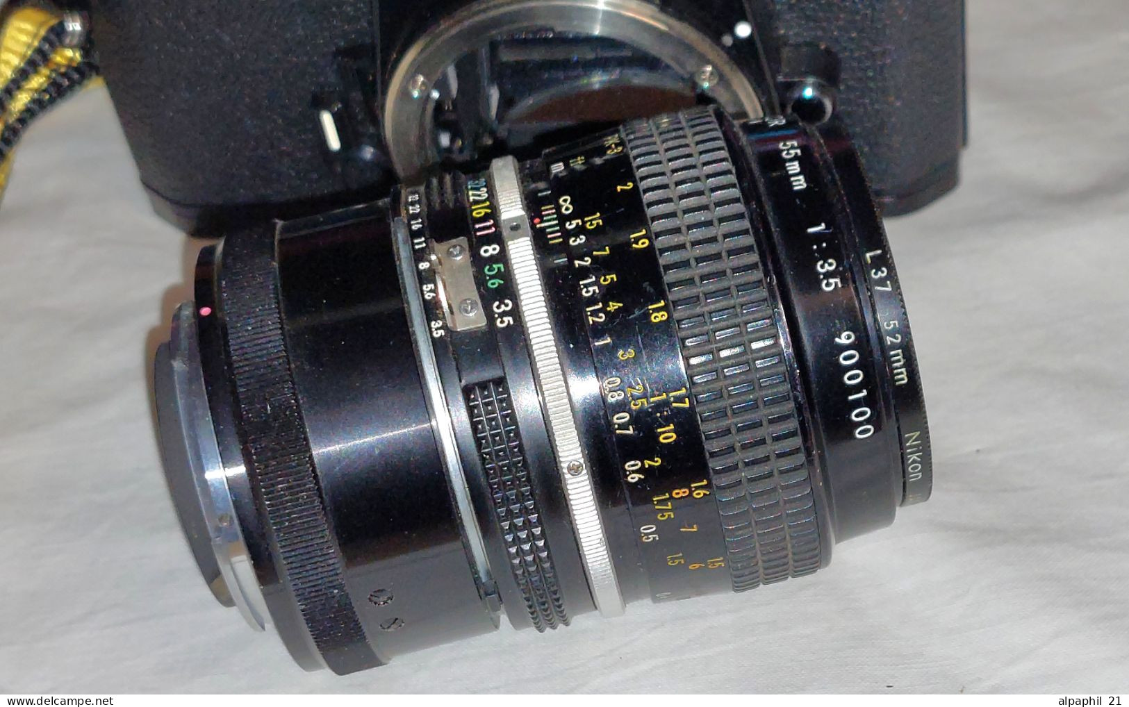 Nikon FM2 35mm Film Camera With Micro Nikkor 55/3.5 And M2 - Cámaras Fotográficas
