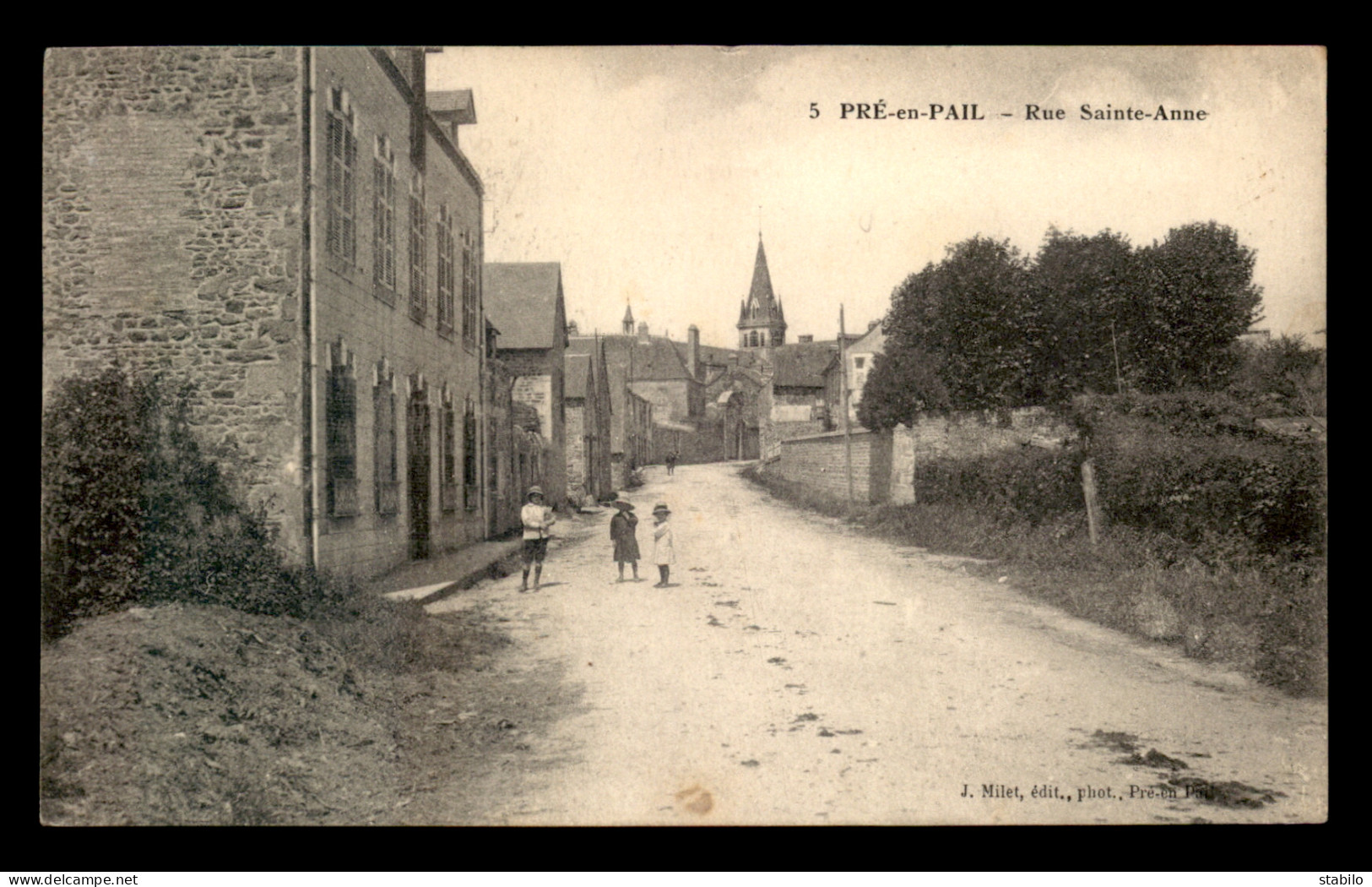 53 - PRE-EN-PAIL - RUE STE-ANNE - Pre En Pail