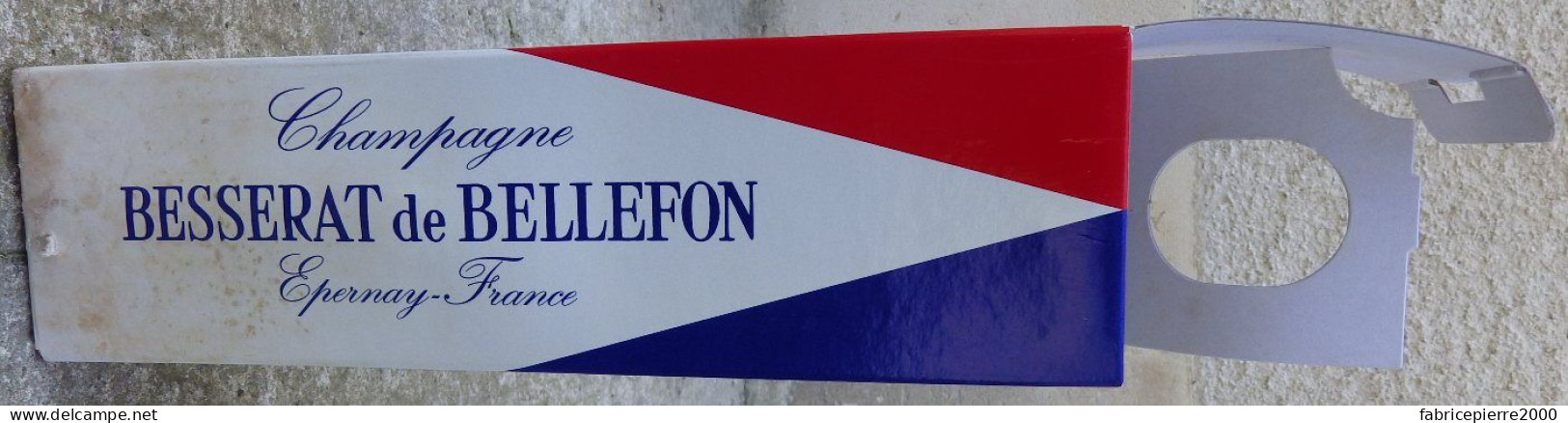 CHAMPAGNE 50 ans Libération de PARIS avec étui, BESSERAT DE BELLEFON 10 photos, bouteille pleine + 4 étiquettes