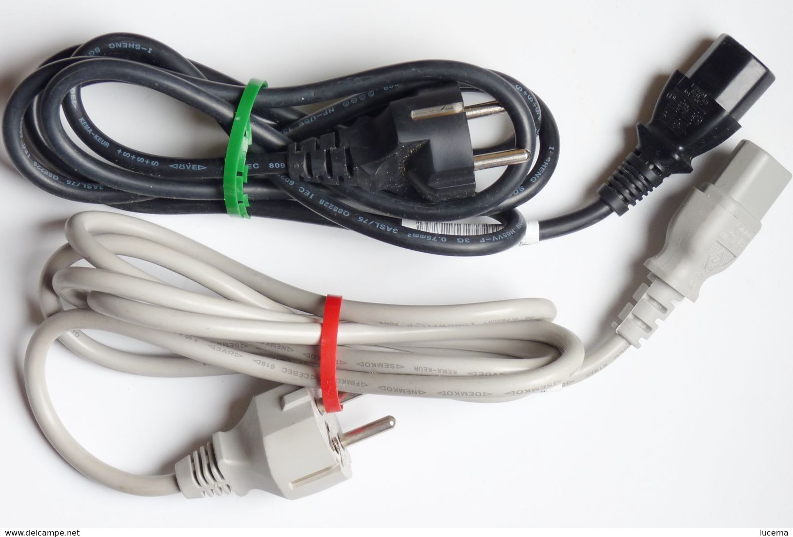 Câble D'alimentation électriques CEE 7/7 Informatique - Matériel & Accessoires