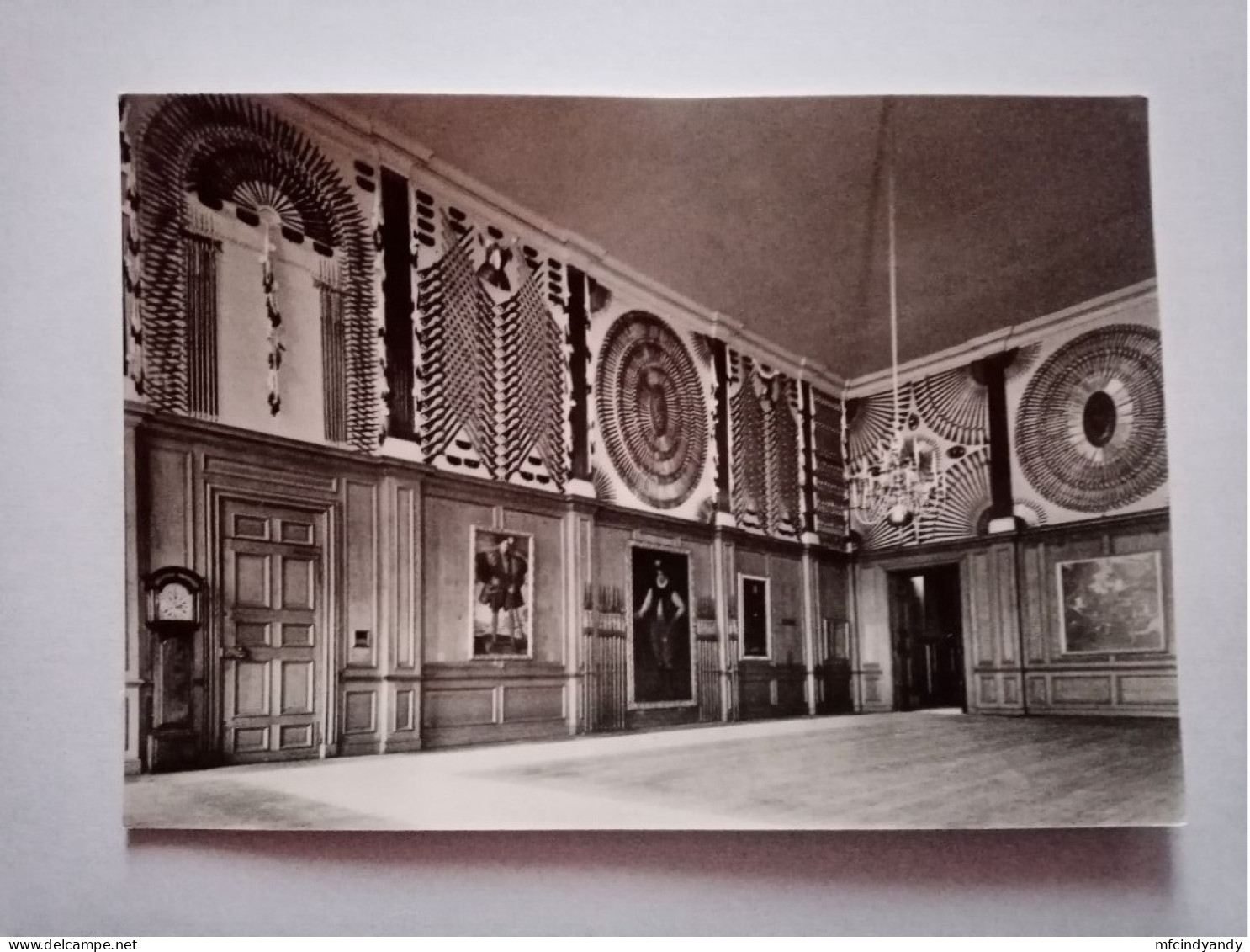 Carte Postale - Hampton Court Palace (Londres)  The King's Guardroom  (1ipg) - Hampton Court