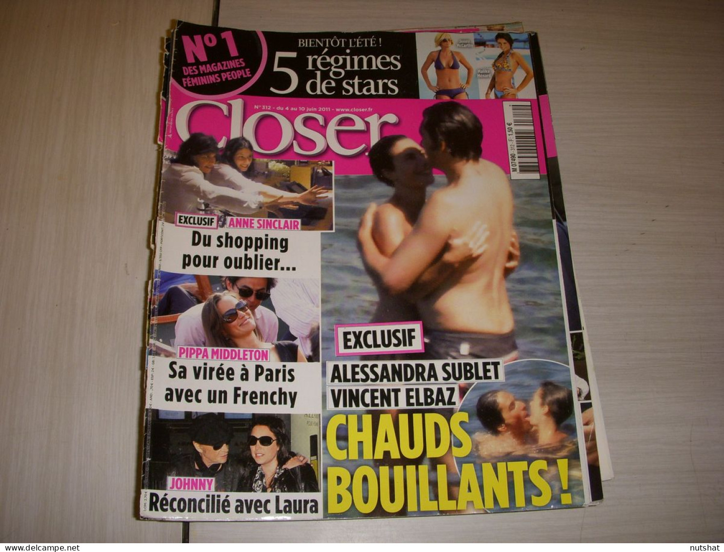 CLOSER 312 04.06.2011 Leonardo DICAPRIO Sean PENN Robin WRIGHT Kim KARDASHIAN - People