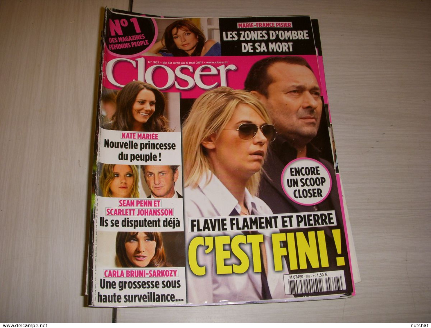 CLOSER 307 30.04.2011 Marie France PISIER Flavie FLAMENT Catherine ZETA-JONES - People