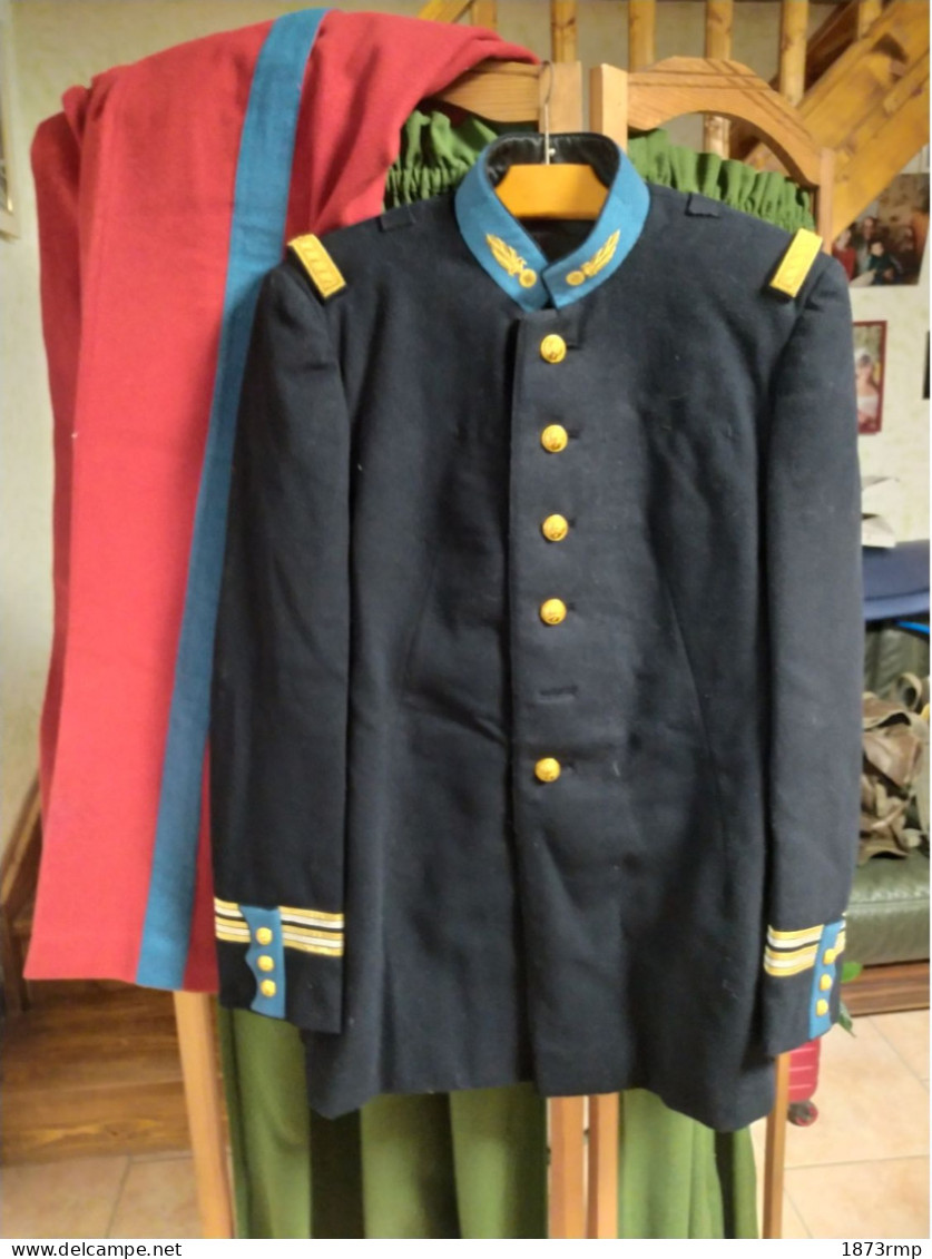 UNIFORME ATTRIBUE, VAREUSE ET PANTALON ECOLE SPECIALE MILITAIRE DE  SAINT CYR, OFFICIER SUPERIEUR, 1976 - Divise