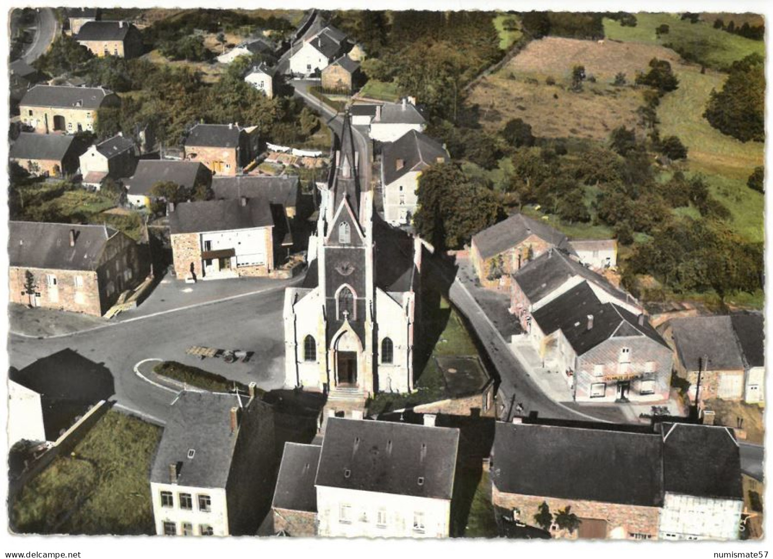 CPSM REDU - L'Eglise - Vue  Aérienne - Ed. CIM N°30-67 A - Libin