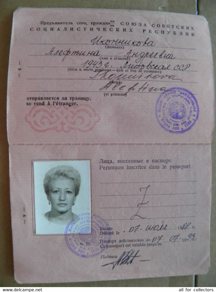 General Foreign Passport Ussr Lithuania 1988 Woman Many Cancels - Documenti Storici