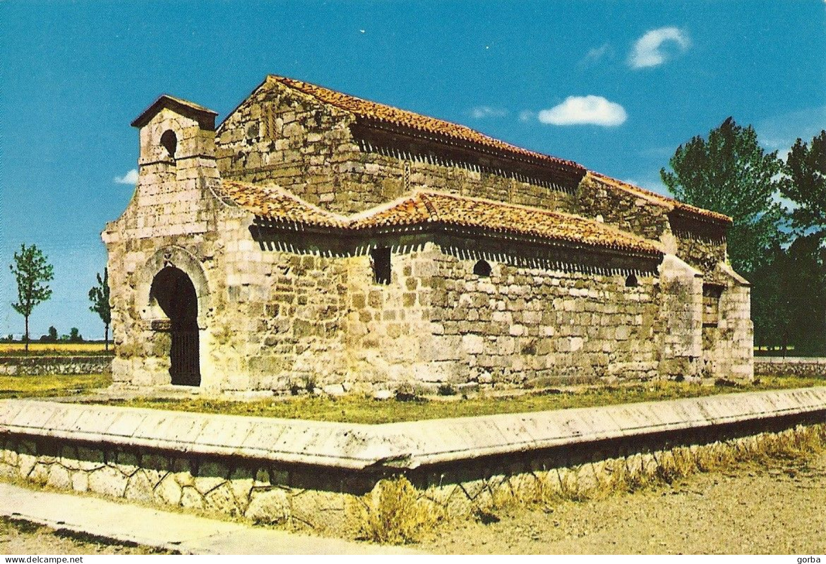 *CPM -  ESPAGNE - CASTILLE ET LEON - PALENCIA - Basilique Wisigoth De "San Juan De Banos" - Vue Générale Extérieurs - Palencia