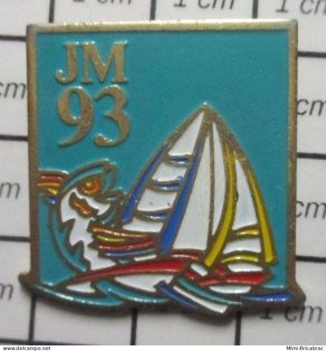 713B Pin's Pins / Beau Et Rare / SPORTS / VOILE VOILIER POISSON  JEUX MEDITERRANEENS 1993 JM93 - Sailing, Yachting