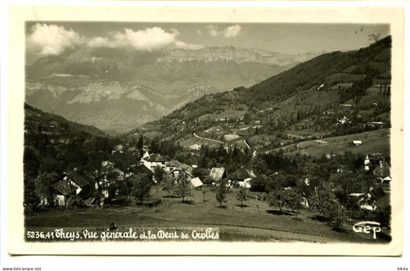 CPSM 9 X 14 Isère  THEYS  Vue Générale Et La Dent De Crolles - Theys