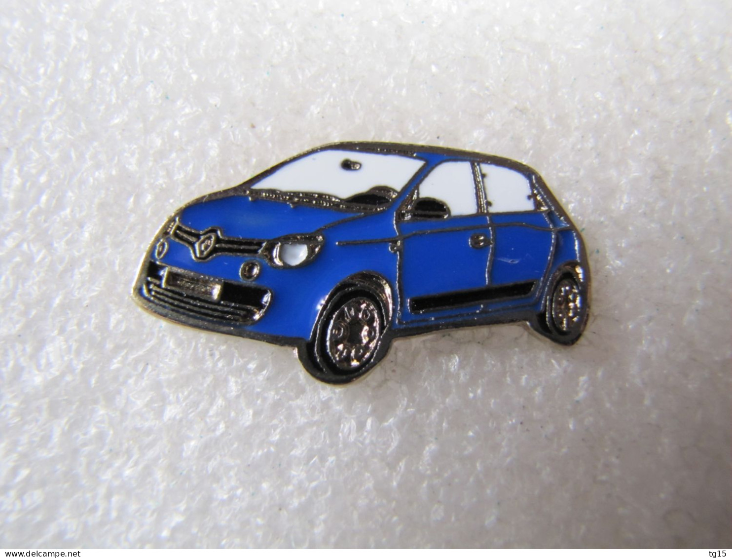 PIN'S   RENAULT TWINGO 3 - Renault