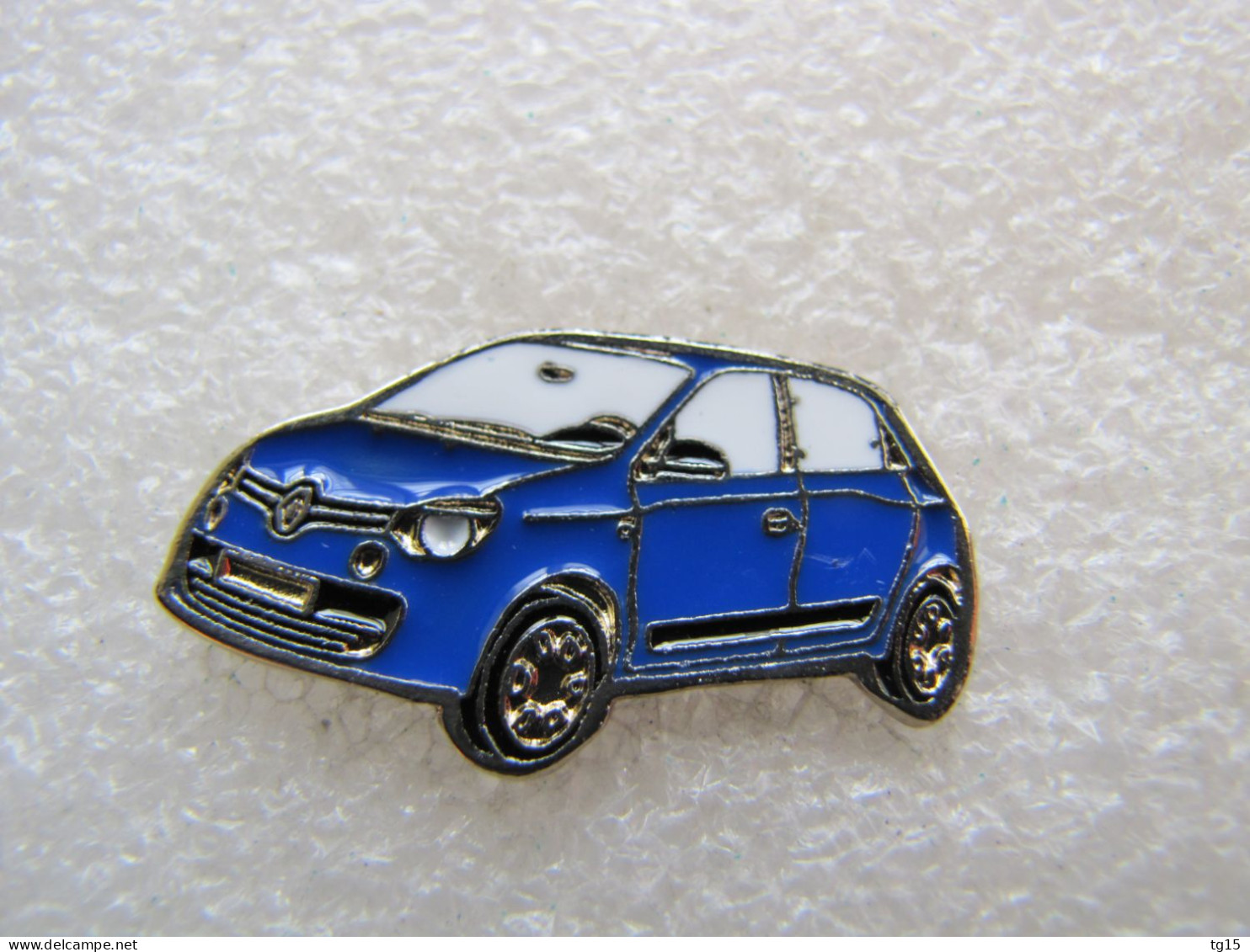 PIN'S   RENAULT TWINGO 3 - Renault