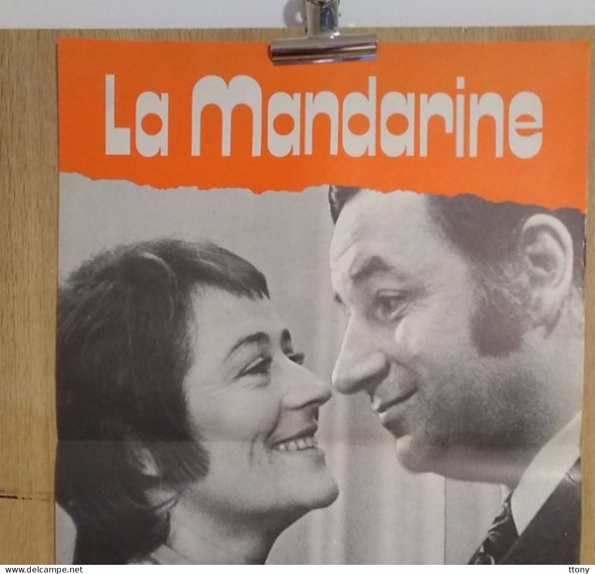 Affiche De Cinéma Pliée Originale La Mandarine Avec Annie Girardot Et Philippe Noiret ( Format 57  Cm X 38 Cm ) - Posters