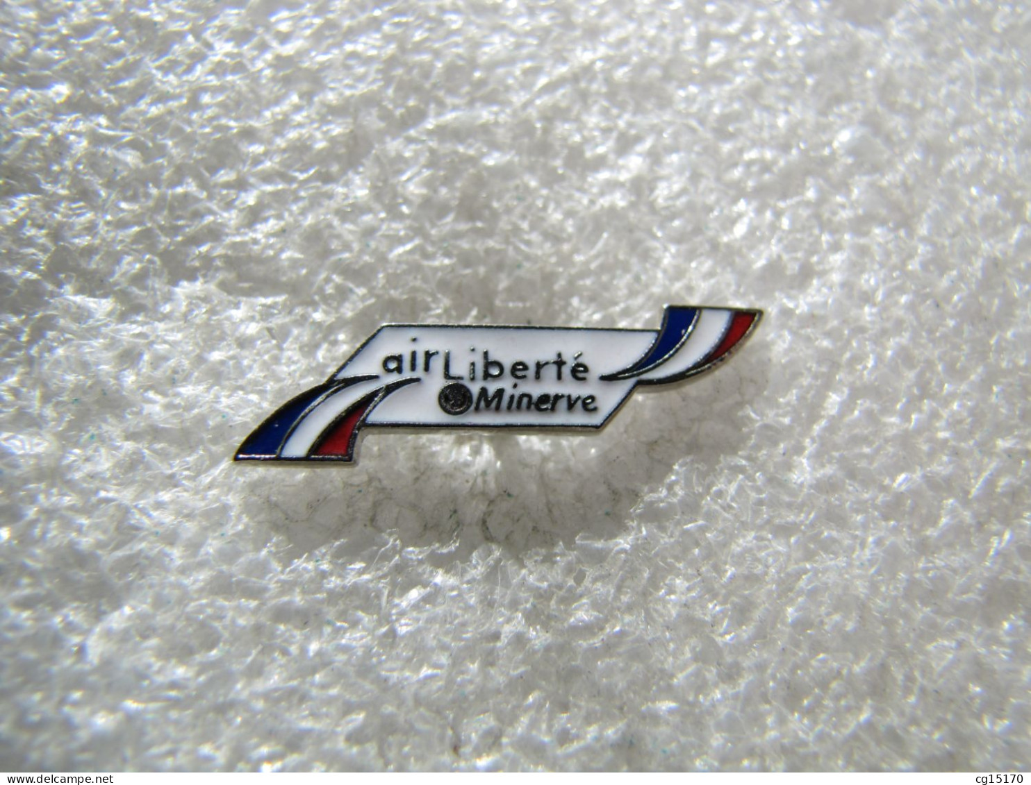 PIN'S   AIR LIBERTÉ  MINERVE      Email Grand Feu AVION - Avions