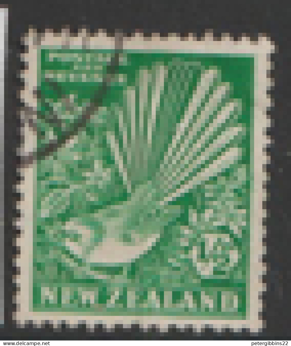 New  Zealand  1935 SG  556   1/2d    Fine Used - Used Stamps