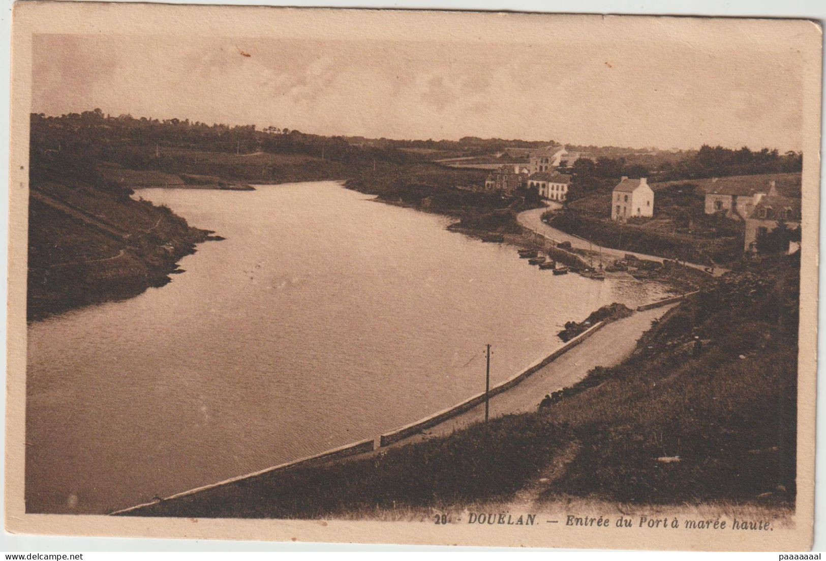 CLOHARS CARNOET DOELAN DOUELAN  BATEAUX SARDINIERS ENTREE DU PORT A MAREE HAUTE - Clohars-Carnoët