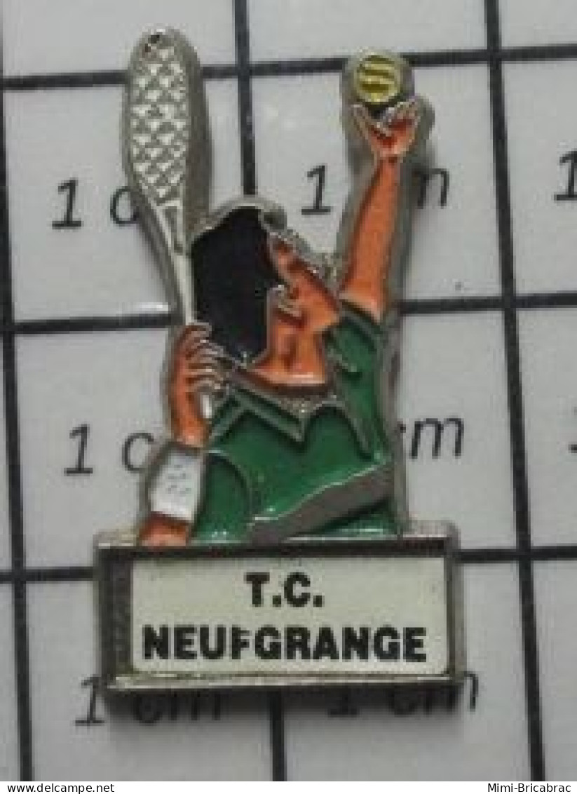 713B  Pin's Pins / Beau Et Rare / SPORTS / TENNIS CLUB TC NEUFGRANGE - Tennis