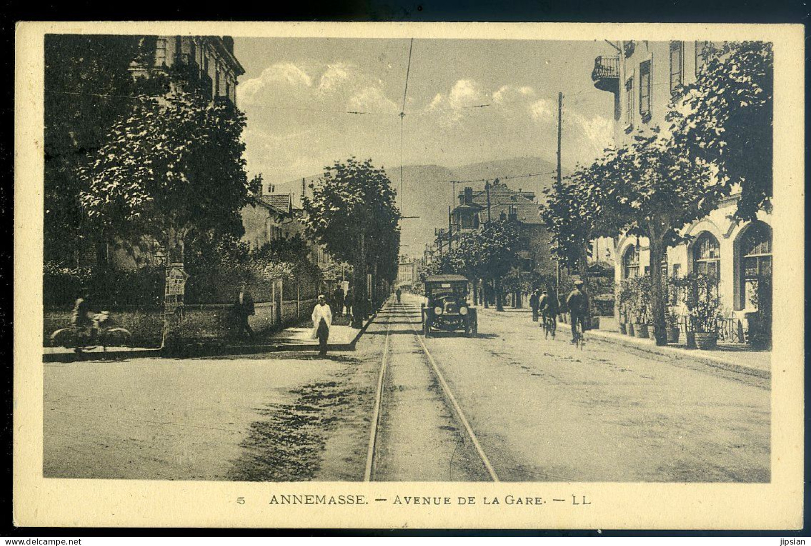 Cpa Du 74 Annemasse -- Avenue De La Gare  STEP147 - Annemasse