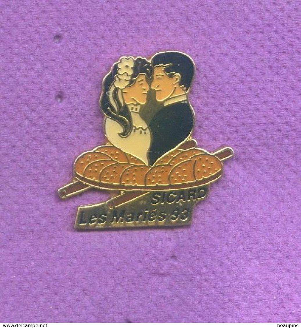 Rare Pins Maries Femme Homme Theme Mariage N259 - Administrations