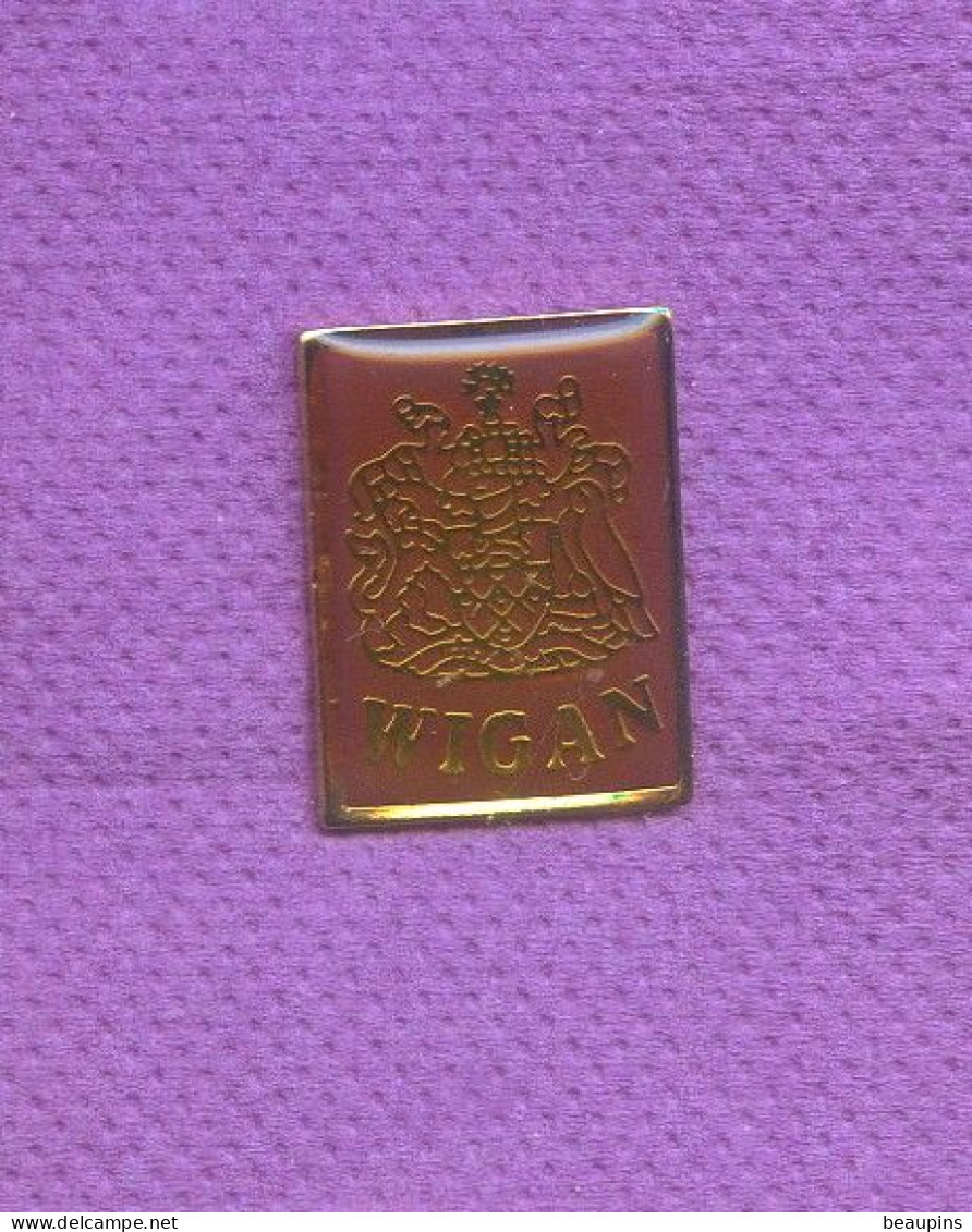 Rare Pins Football Wigan ( Ancien Logo Du Club De Football Anglais De Wigan ) N270 - Football