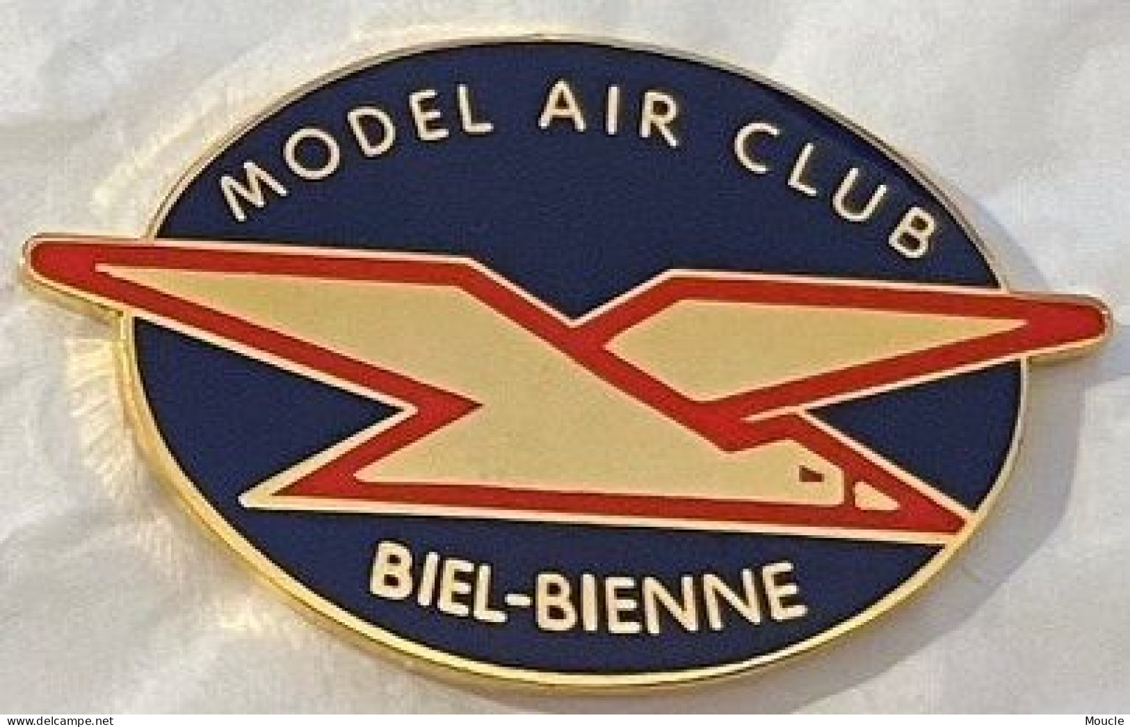 MODEL AIR CLUB - BIEL - BIENNE - AILES - SUISSE - SCHWEIZ - SWITZERLAND - SVIZZERA - SUIZA - SWISS - AVION - PLANE -(29) - Aerei