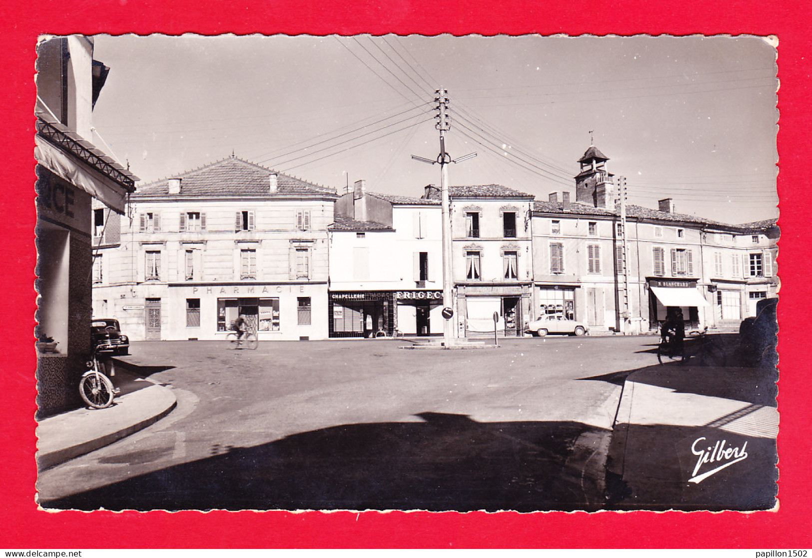 F-17-Matha-57Ph114  La Place Samson, Pharmacie, Vieilles Voitures, BE - Matha