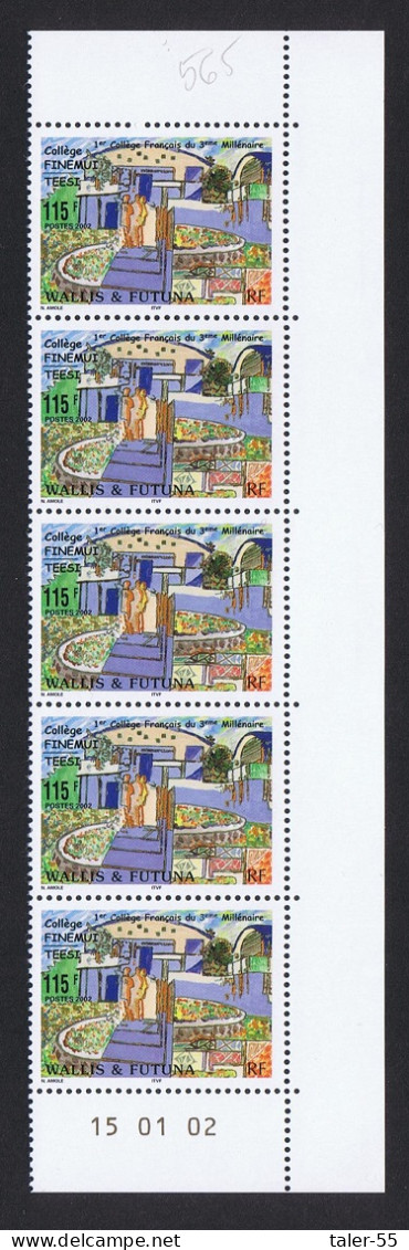 Wallis And Futuna Finemui College Strip Of 5 Stamps 2002 MNH SG#794 Sc#548 - Neufs