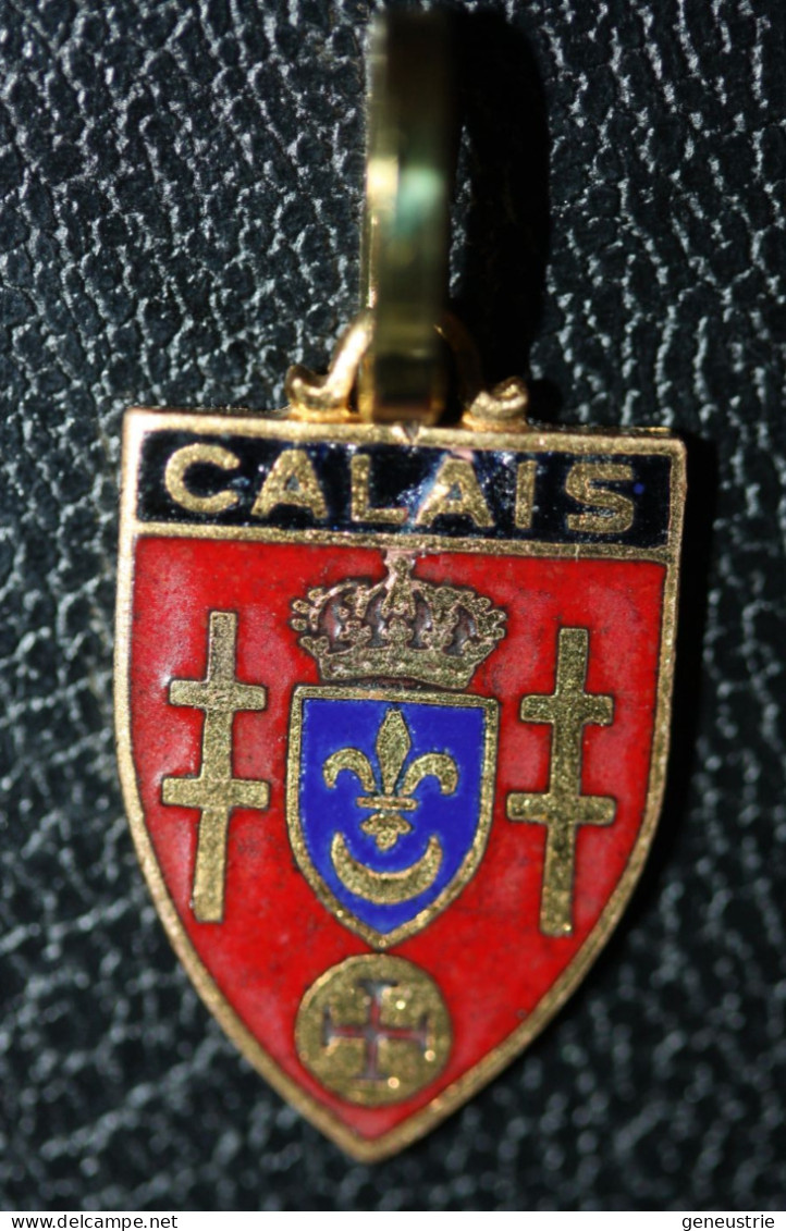 Pendentif Médaille Régionale émaiilée Années 60 Armoiries "Calais" Nord - Pas-de-Calais - Pendentifs