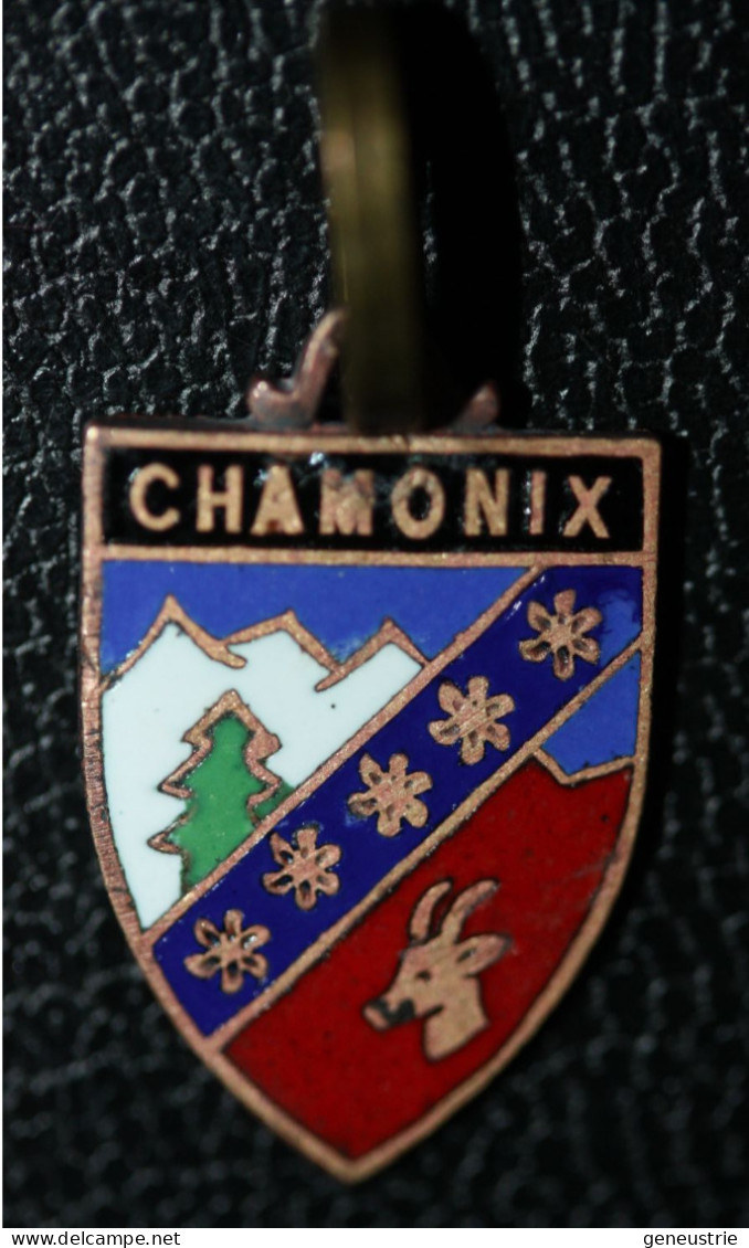 Pendentif Médaille Régionale émaiilée Années 60 Armoiries "Chamonix" Haute-Savoie - Pendenti