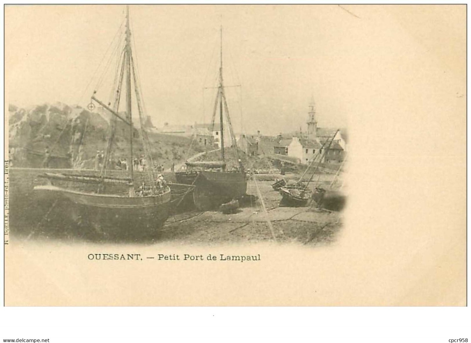 29 . N°41251 . Ouessant  . Petit Port De Lampaul - Ouessant