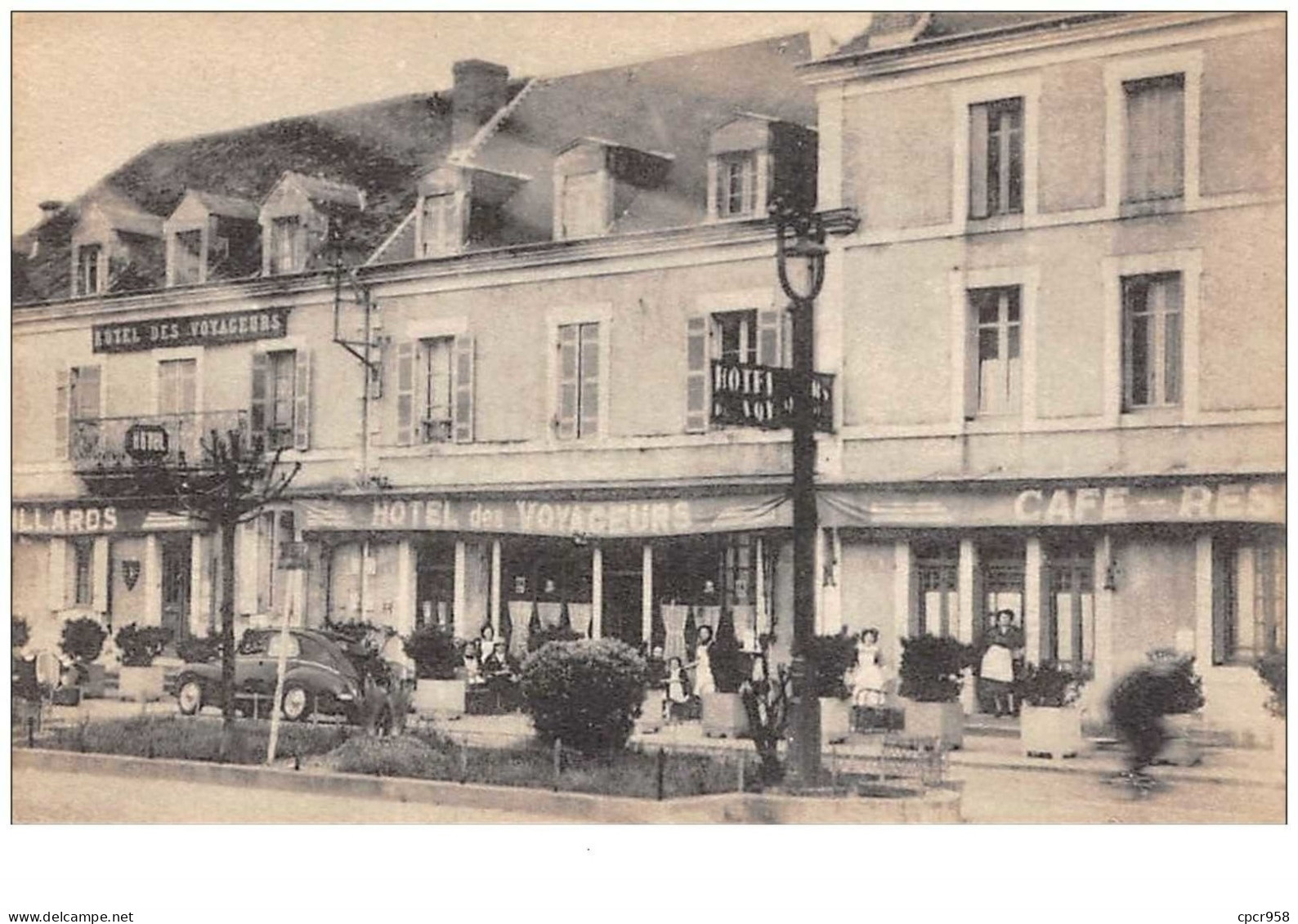 24.22 . N°50847 . Thiviers . Hotel Des Voyageurs - Thiviers