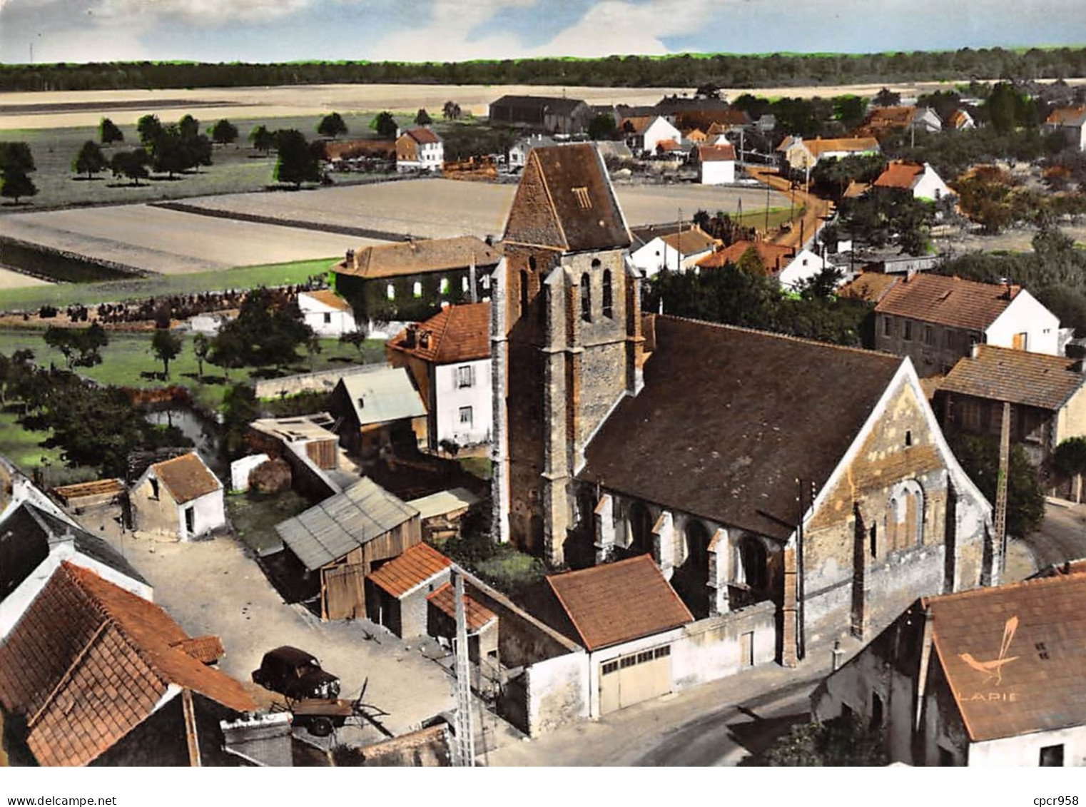 78 .n°108933 .  Bois D Arcy . L Eglise .vue Generale Aerienne .cpsm . - Bois D'Arcy