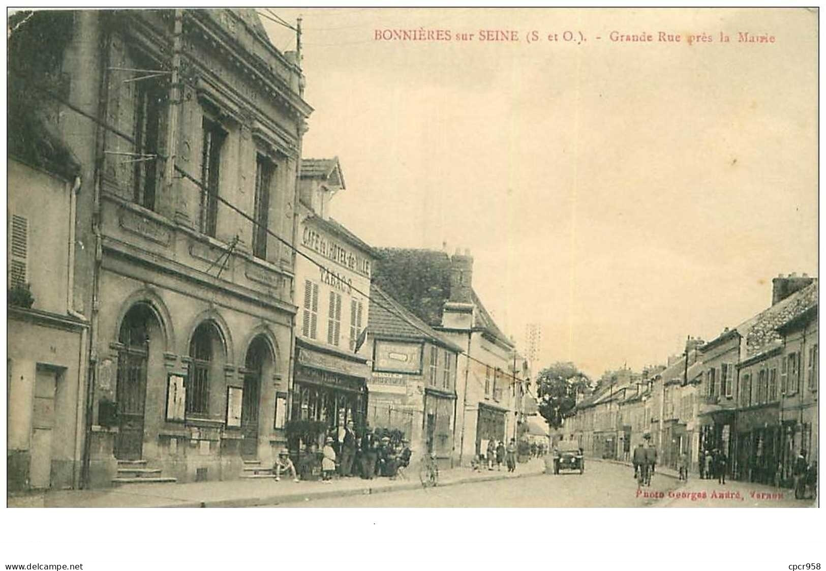 78.BONNIERES SUR SEINE.n°24074.GRANDE RUE PRES LA MAIRIE - Bonnieres Sur Seine