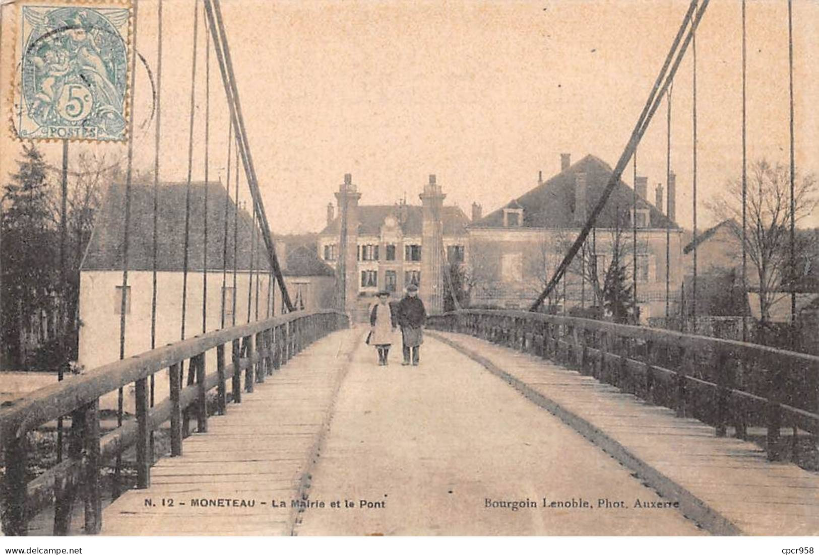 89 - MONETEAU - SAN66245 - La Mairie Et Le Pont - Moneteau