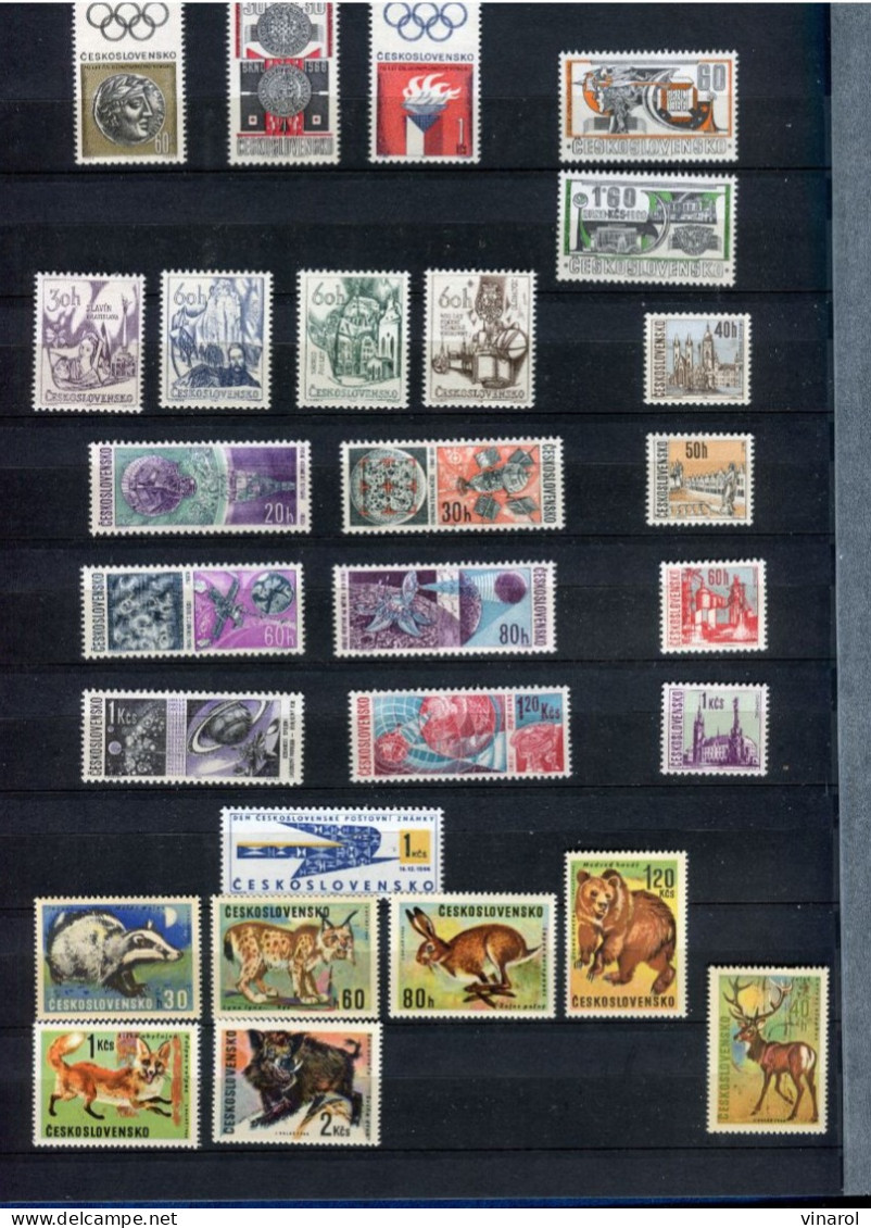 Année 1966 - 1971  Timbres ** - Collections, Lots & Series