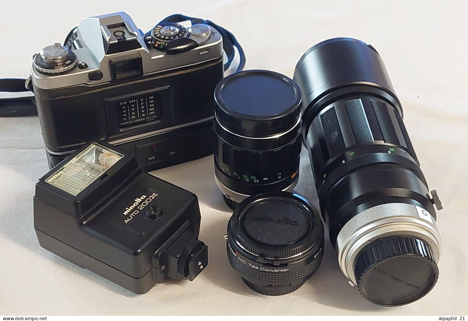 Minolta XD7 With Lenses And Accessories - Cámaras Fotográficas