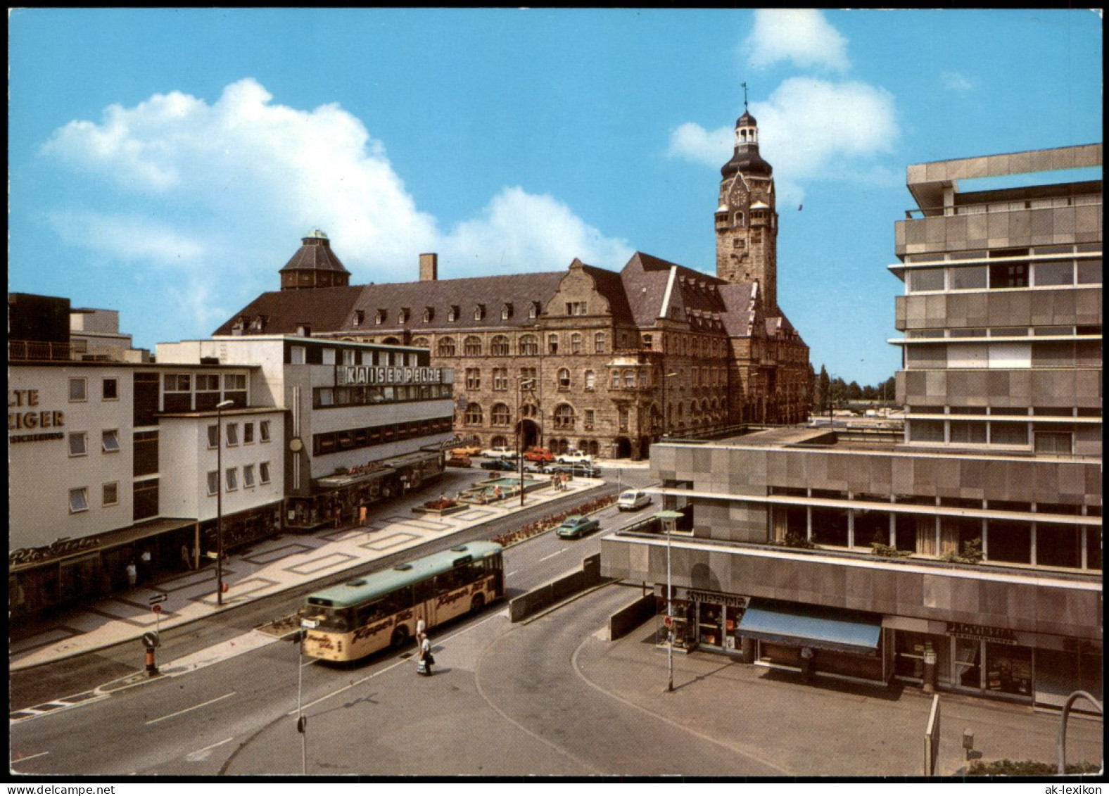 Remscheid Rathaus Und Fastenrath Straße, Bus, Pelz-Geschäft 1975 - Remscheid