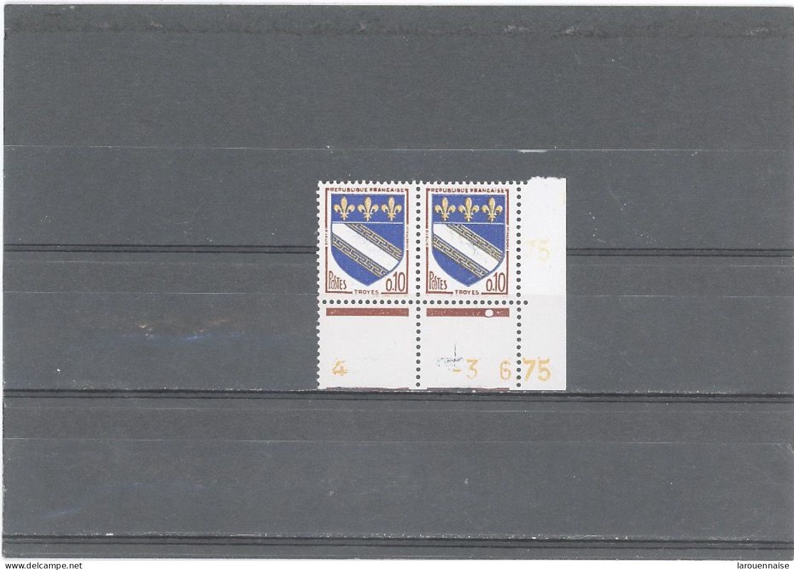 VARIÉTÉS -N°1253- N ** -ARMOIRIE DE TROYES  - IMPRESSION RECTO  /VERSO -PAIRE DATÉE 3-6-75 - Ungebraucht