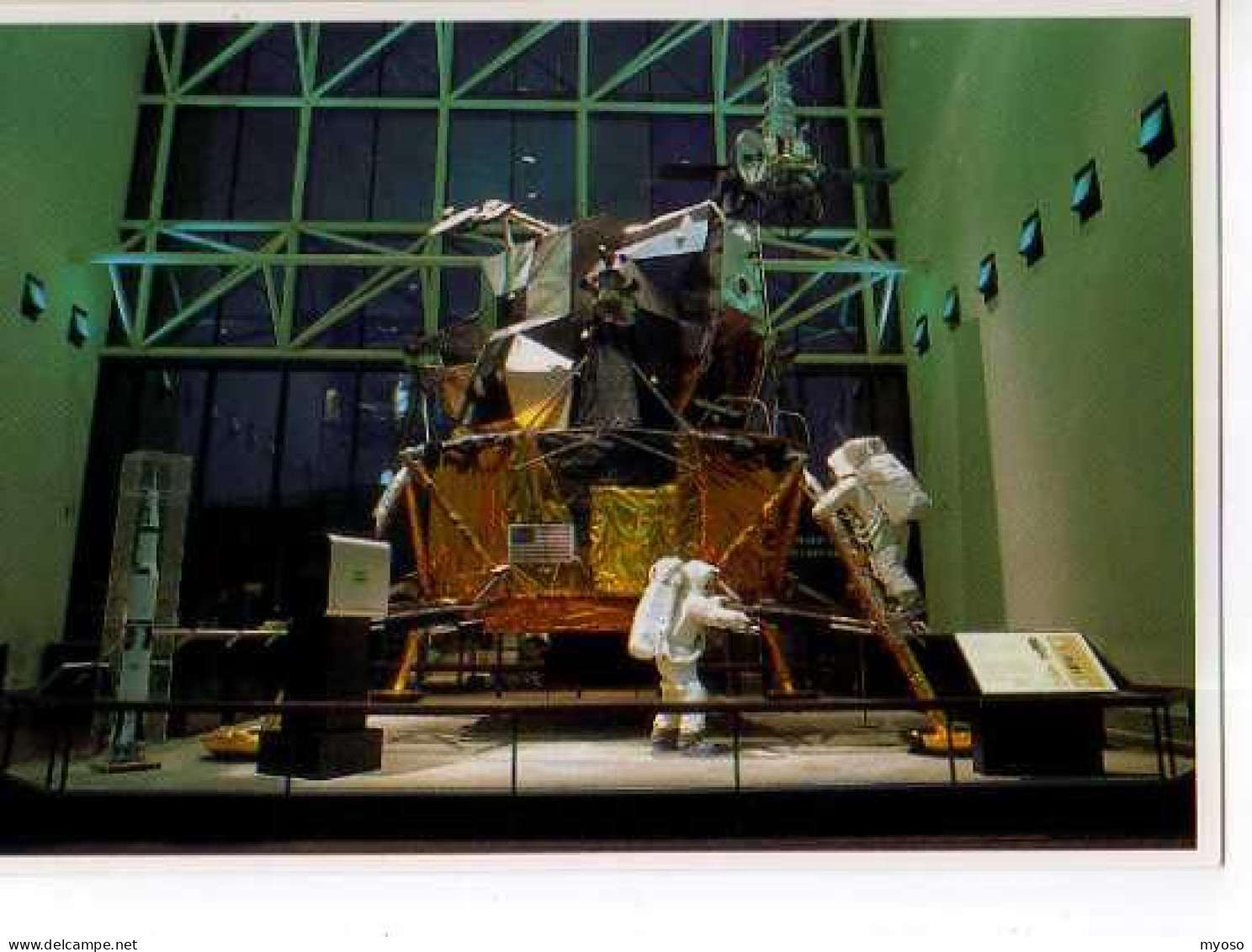 National Air Force Museum Lunar Module, Cosmonaues - Espace