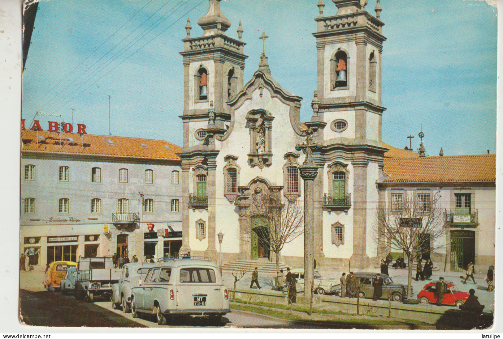 Guarda Carte Non Circulée  Igreja Da Miserocordia  Animée Et Nombreuse Voitures - Guarda