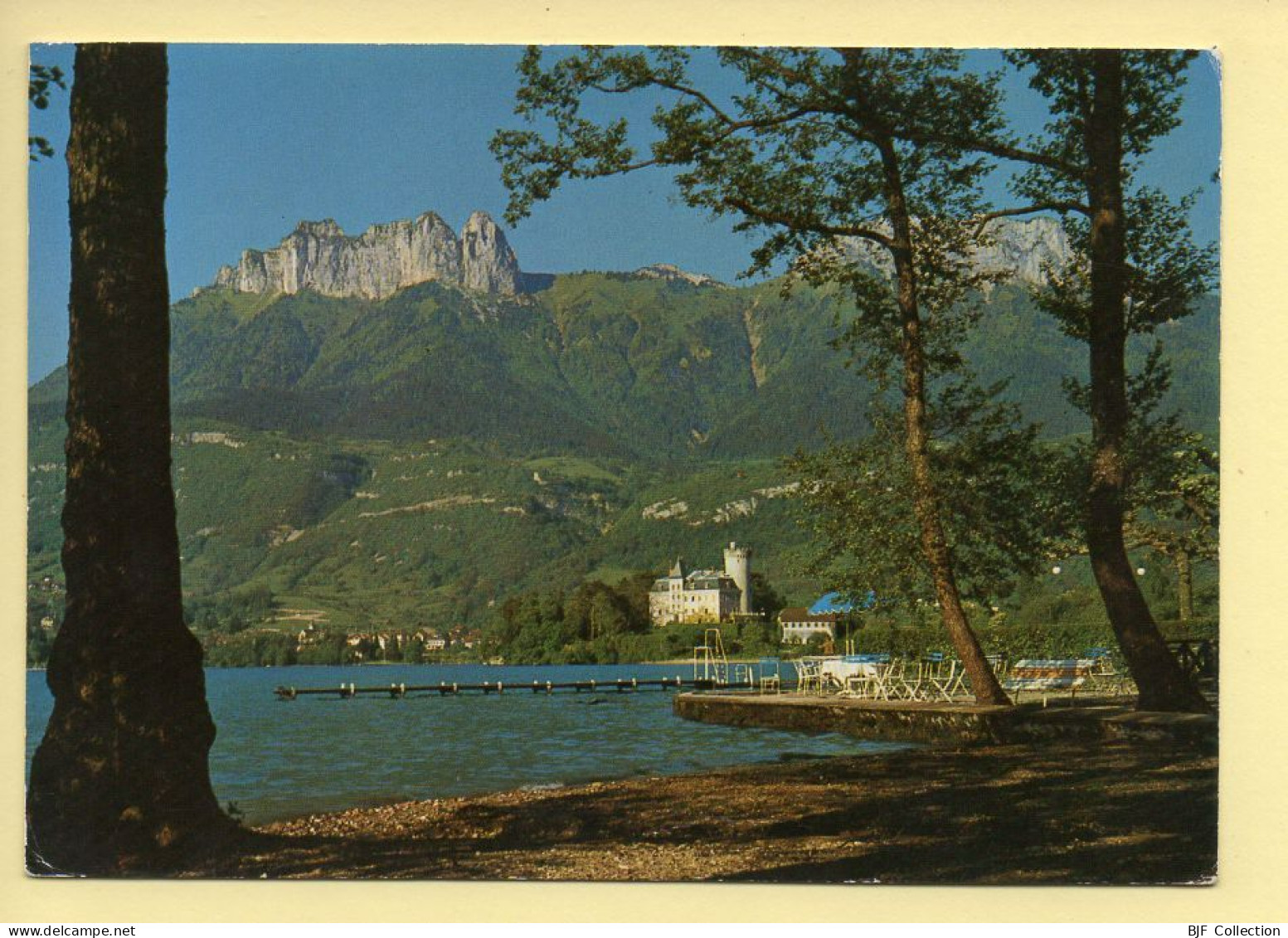 74. DUINGT - Lac D'Annecy – Terrasse Devant Le Château En Presqu’île Sur Le Lac (voir Scan Recto/verso) - Duingt