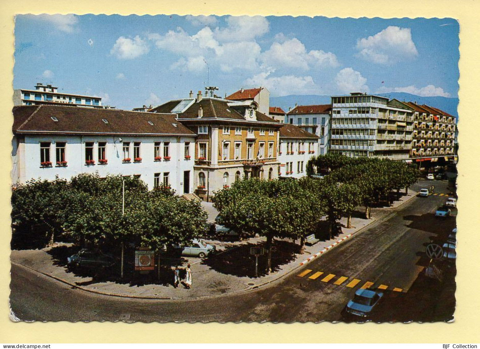 74. ANNEMASSE – Centre De La Ville (animée / Voitures) (voir Scan Recto/verso) - Annemasse