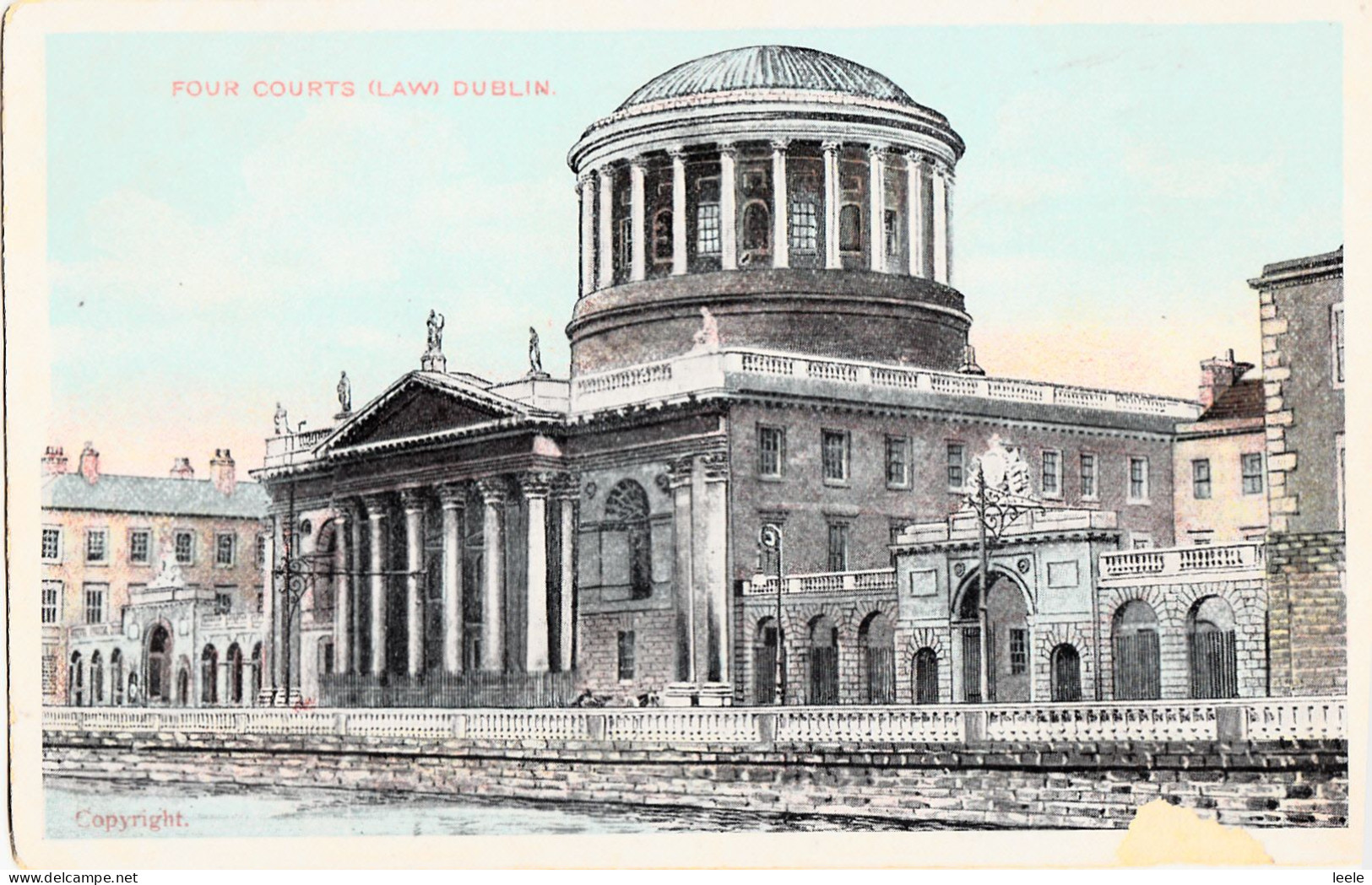 DA97. Vintage Postcard. Four Courts (Law).  Dublin. Ireland. - Dublin