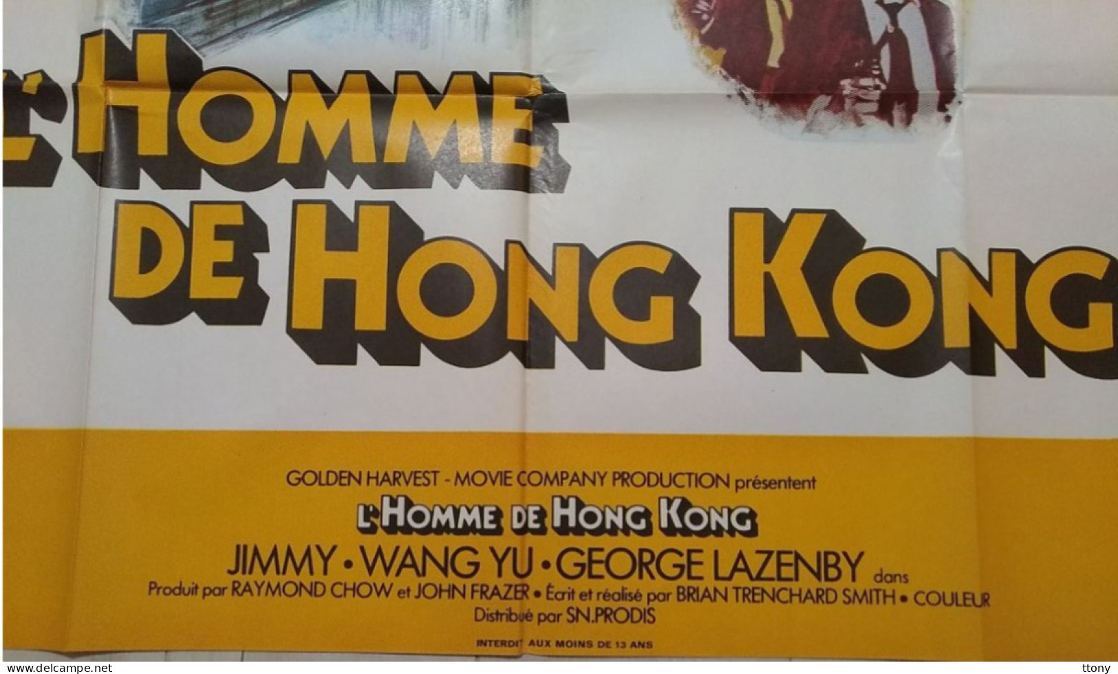 Affiche De Cinéma Originale Pliée, L'homme De Hong Kong 1975     ( 160 Cm X 120 Cm    ) - Affiches & Posters