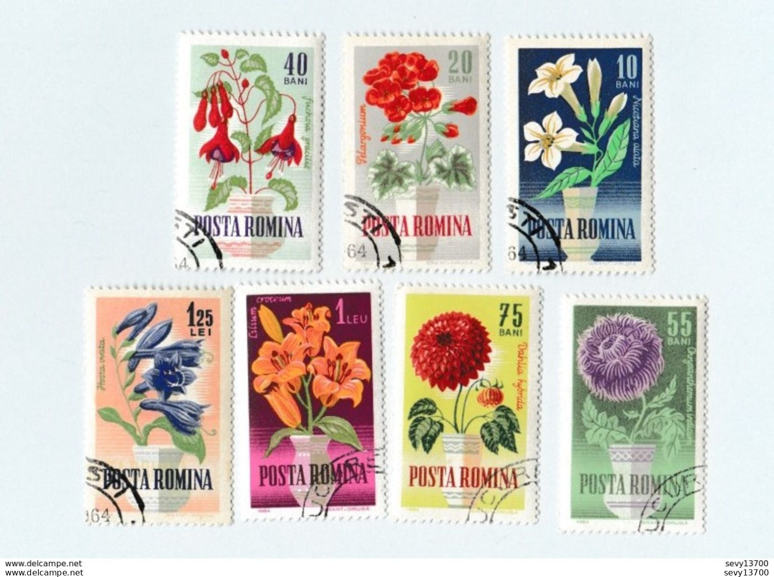 Roumanie Lot De 41 Timbres 34 Fleurs Et 7 Fruits - Lotes & Colecciones