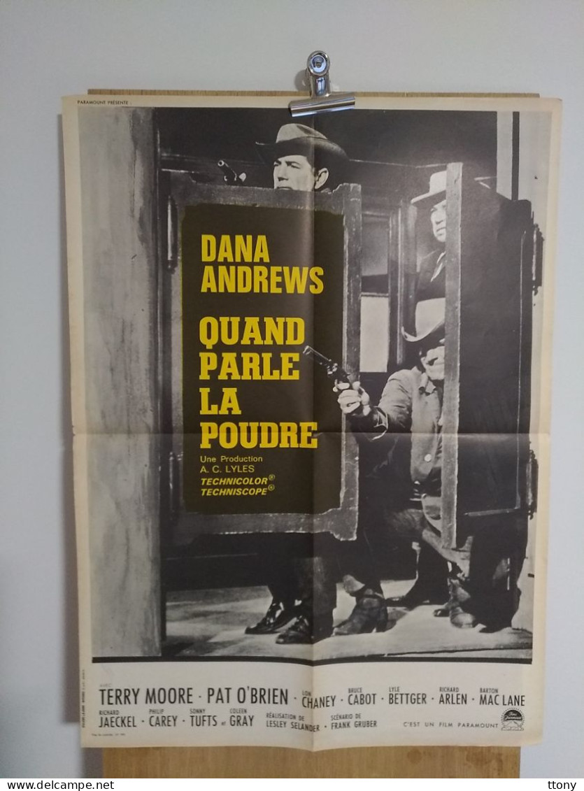 Affiche De Cinéma Pliée Originale Quand Parle La Poudre Dana Andrews Année 1965  ( 80 Cm X 60 Cm    ) - Posters