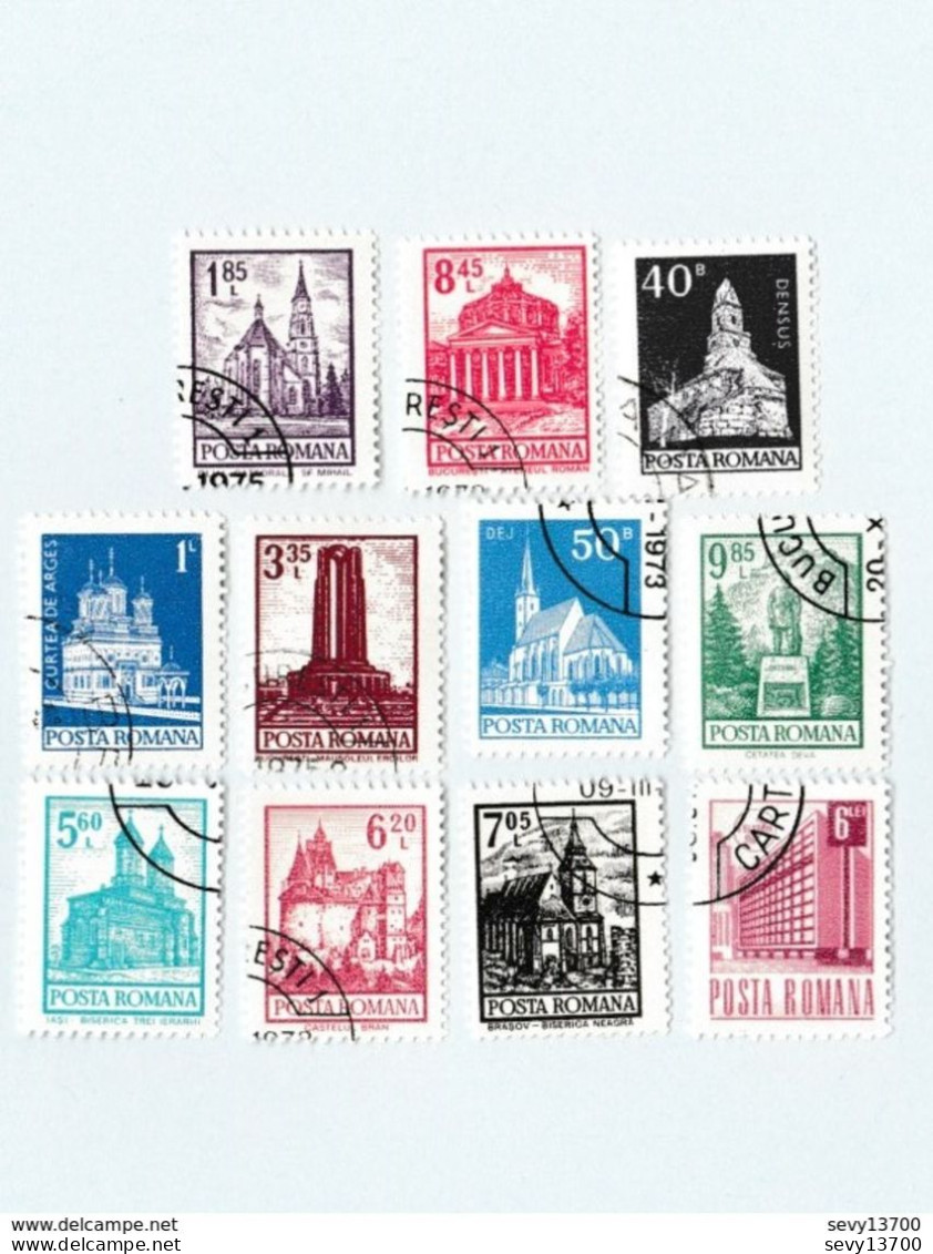 Roumanie Lot De 31 Timbres - Architecture - Eglise, Batiment, .... - Sammlungen